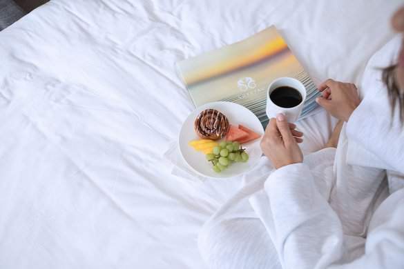 Crystal Cruises - Crystal Esprit - In-Suite Dining.jpg